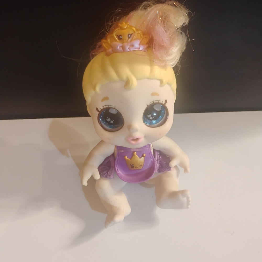 Kindi Kid Scented Kisses Teenie Tiara Doll